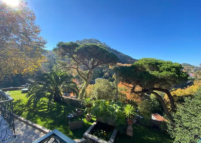 Luxurious Royal Estate In Historic Sintra Paradise